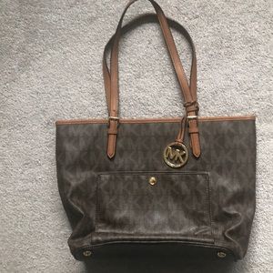 Michal kors bag